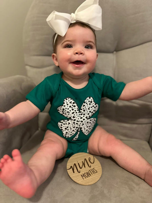 Distressed Dalmatian Shamrock