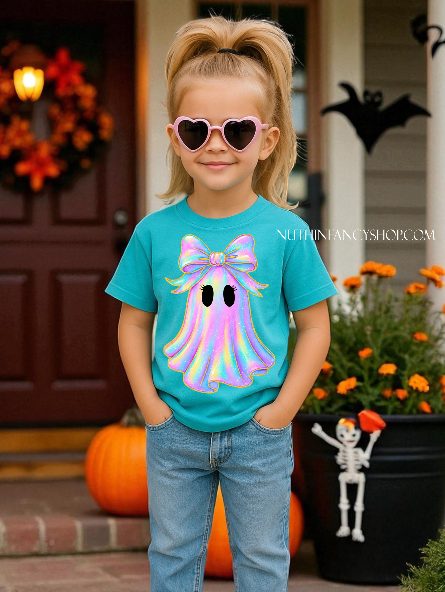 Iridescent Ghost Girly on Turquoise