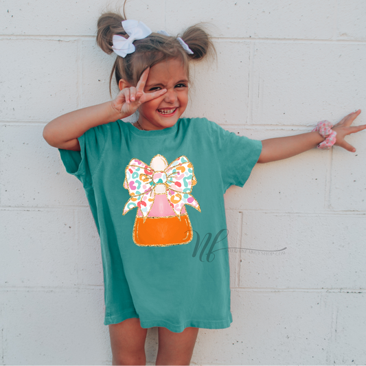 Color Leopard Candy Corn Bow on Seafoam