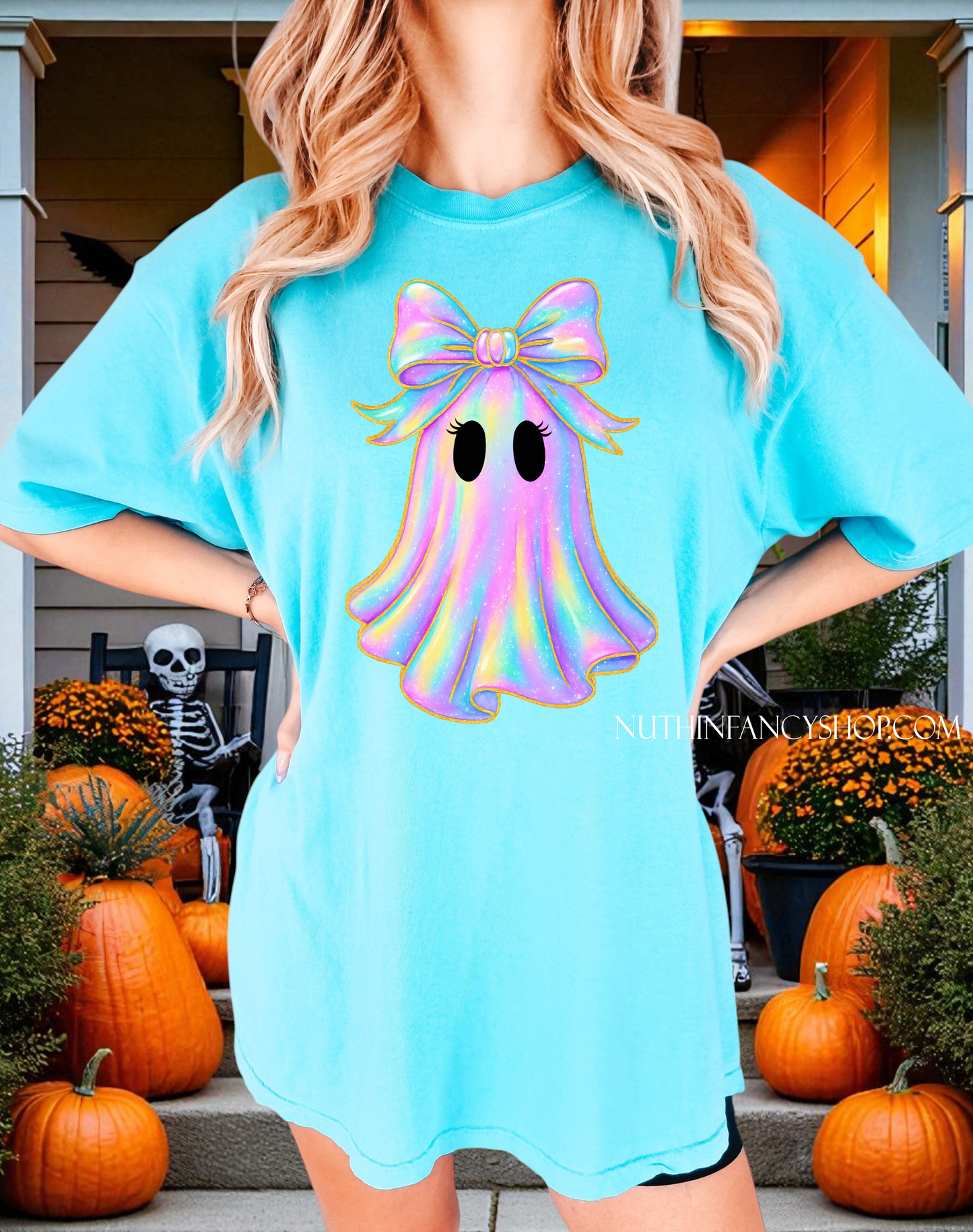 Iridescent Ghost Girly on Turquoise