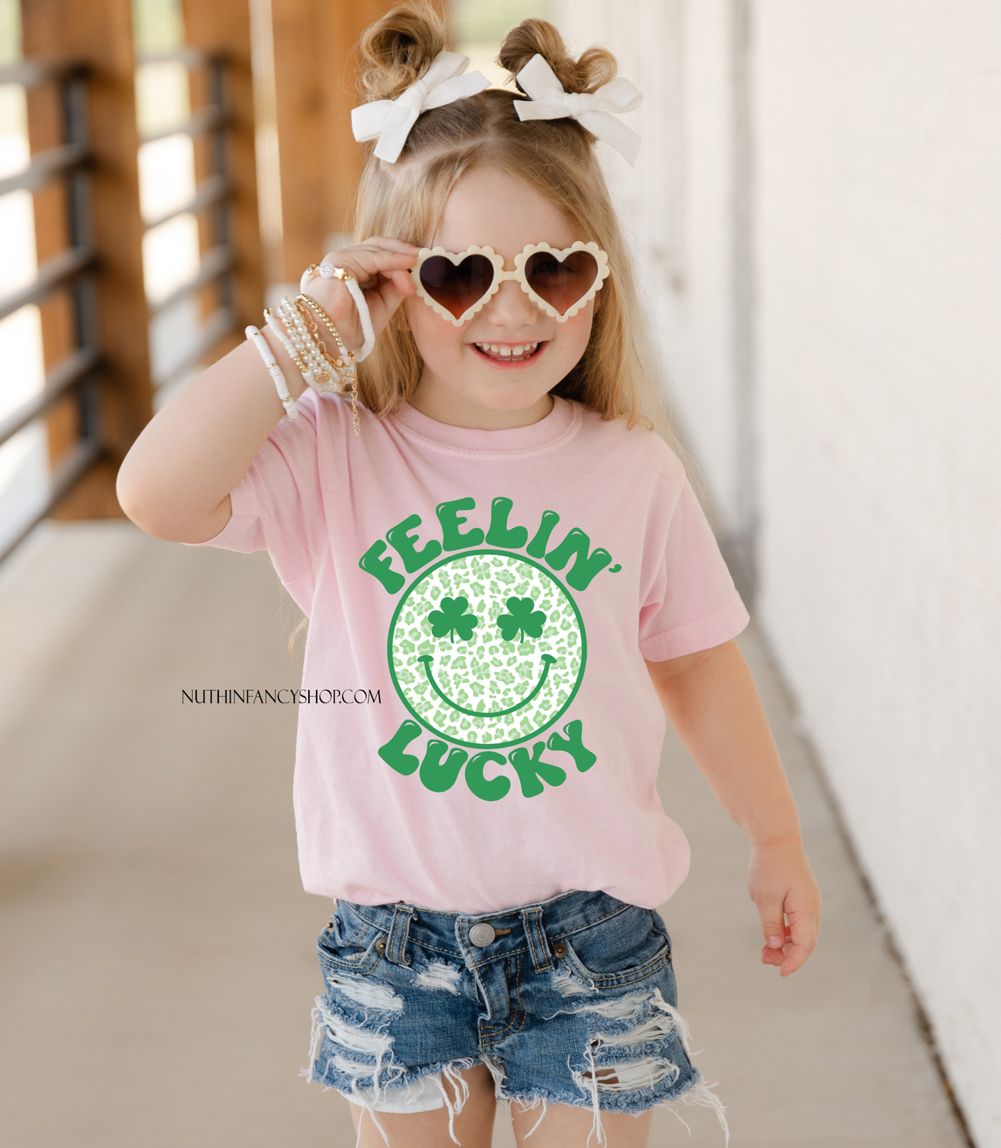 Feelin Lucky Happy Circle, Light Pink