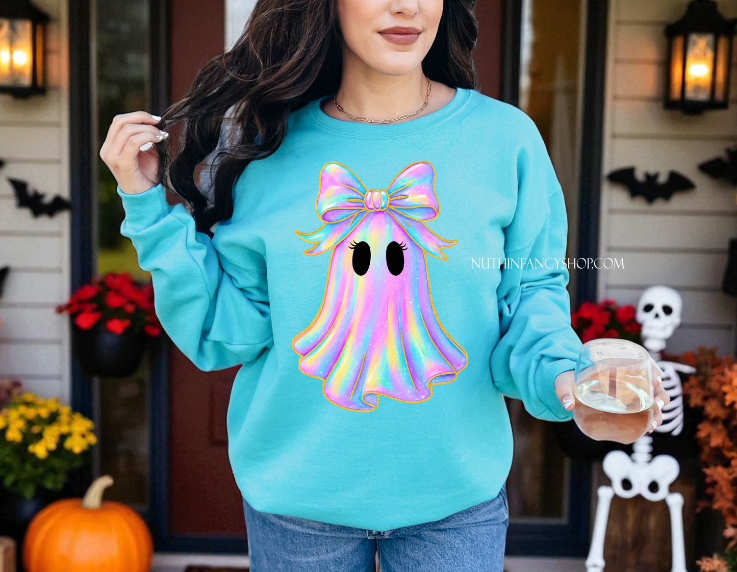 Iridescent Ghost Girly on Turquoise