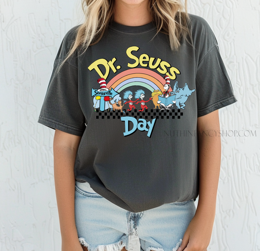 Reading Retro Rainbow on Dark Grey