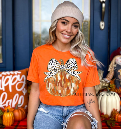 Brush Stroke Pumpkin with Dotted Bow