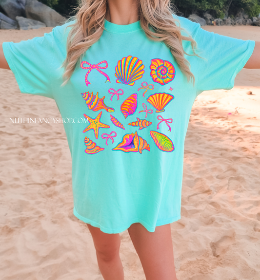 Retro Coquette Seashells Collage on Mint