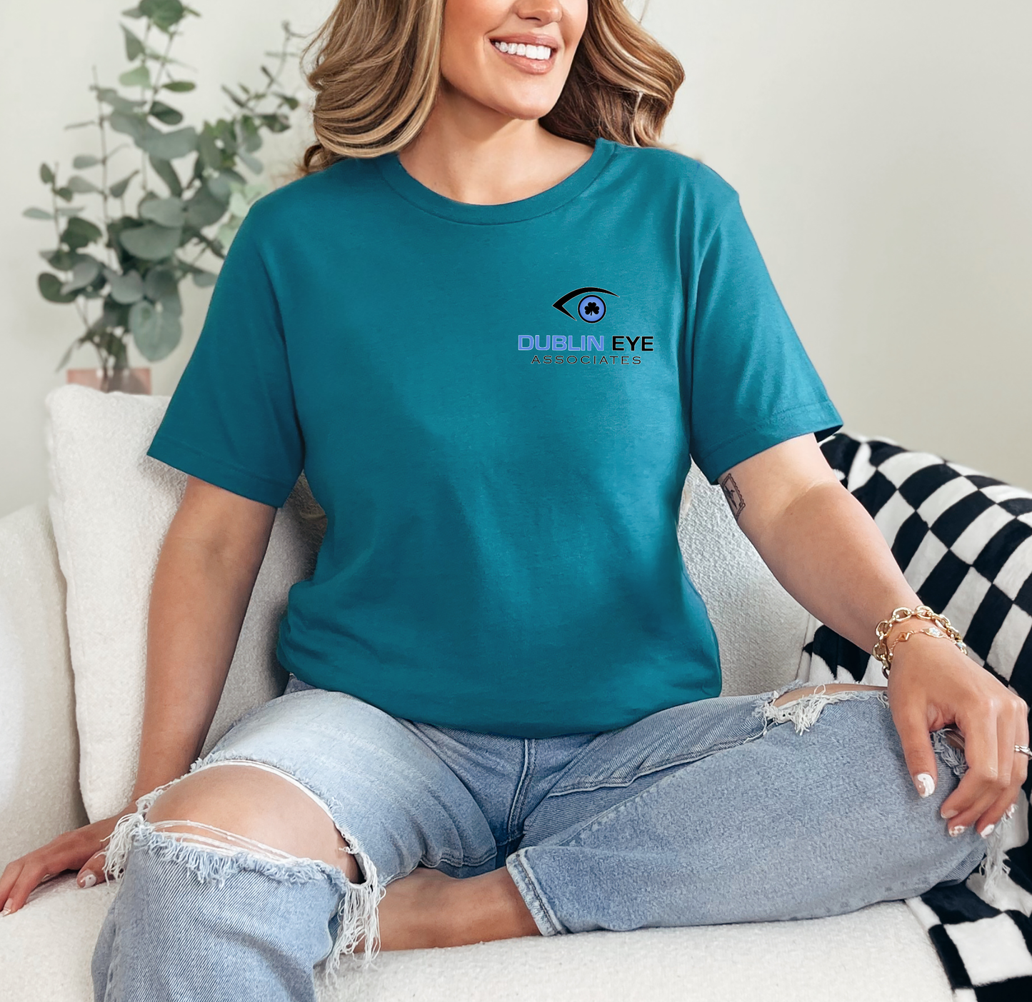 Dublin Eye Associates, Gildan